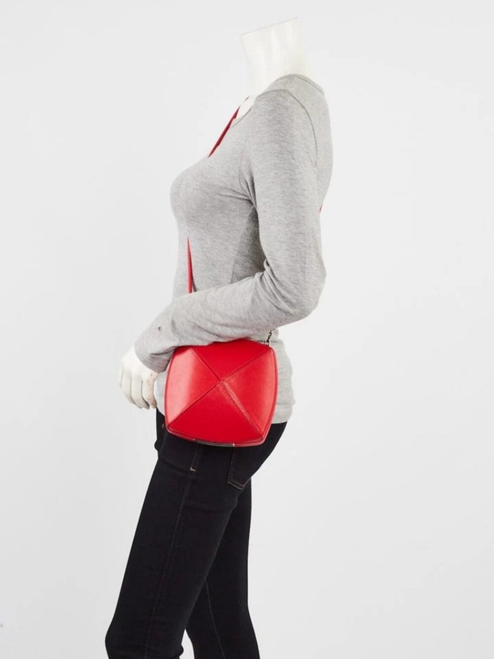 Hermes Rouge De Cœur Chevre Chamkila Leather Palladium Plated Clou Medor Mina - Picture 4 of 12